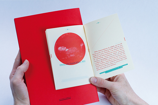 Diseño folleto para Hamlet, Teatro Nacional de Poznan, por Marcin Markowski